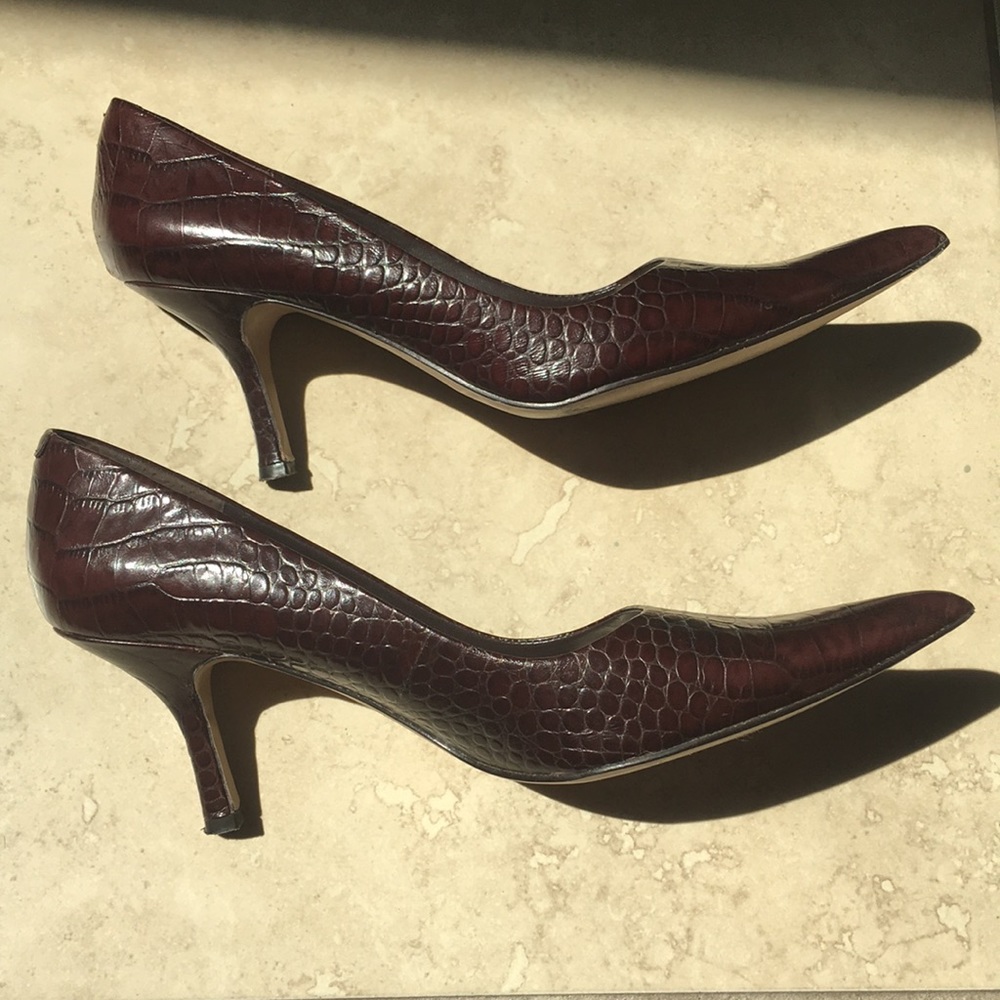 Nine West Brown Snake Skin Pumps